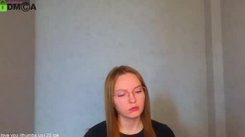 Snapshot of _lysafeta_ chatting on April 29, 7:01 am Welcome guys Pleasure to see you all here My name is Lysafeta and MichaelaTip menu is active Private is open online show from April 29, 7:01 am