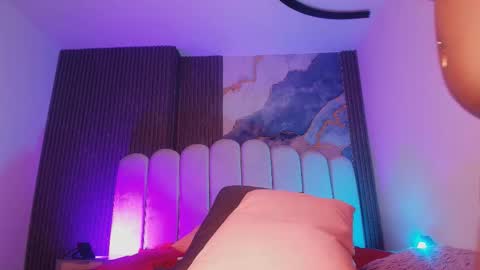 Maddy online show from January 14, 12:00 pm