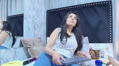 _marcela__ online show from June 4, 11:27 am