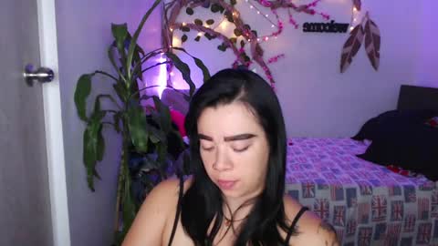 Snapshot of _marcela_wi chatting on April 29, 12:16 am Marce online show from April 29, 12:16 am