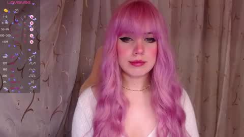 Snapshot of _marcelline_ chatting on December 8, 12:41 pm Kira online show from December 8, 12:41 pm