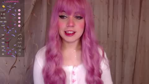 Snapshot of _marcelline_ chatting on December 9, 10:32 am Kira online show from December 9, 10:32 am