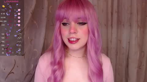 Snapshot of _marcelline_ chatting on December 10, 12:05 pm Kira online show from December 10, 12:05 pm