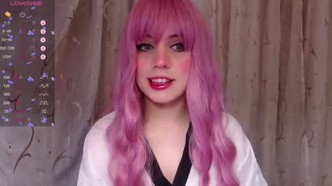 Snapshot of _marcelline_ chatting on December 13, 10:41 am Kira online show from December 13, 10:41 am