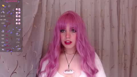 Snapshot of _marcelline_ chatting on December 14, 11:07 am Kira online show from December 14, 11:07 am