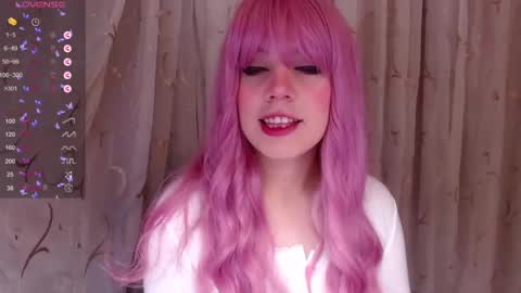 Snapshot of _marcelline_ chatting on December 15, 7:46 am Kira online show from December 15, 7:46 am