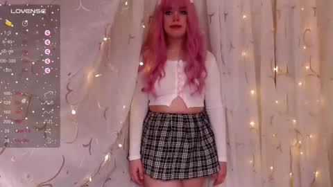Snapshot of _marcelline_ chatting on January 3, 11:25 am Kira online show from January 3, 11:25 am