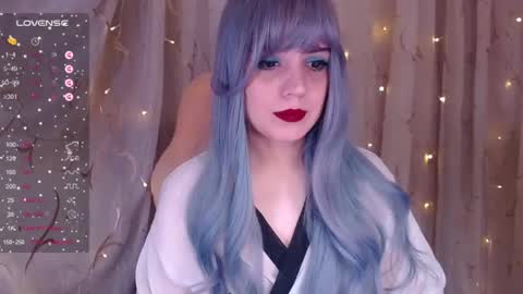 Snapshot of _marcelline_ chatting on February 18, 8:27 am Kira online show from February 18, 8:27 am