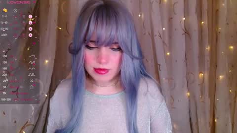 Snapshot of _marcelline_ chatting on March 4, 11:51 am Kira online show from March 4, 11:51 am