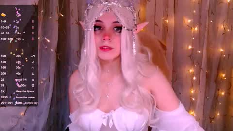 Snapshot of _marcelline_ chatting on September 20, 8:37 am Kira online show from September 20, 8:37 am