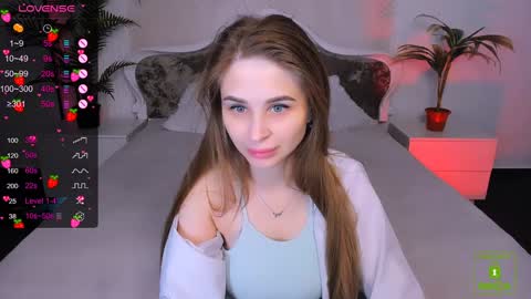 Snapshot of _mari_clark chatting on January 1, 7:21 pm Eva online show from January 1, 7:21 pm