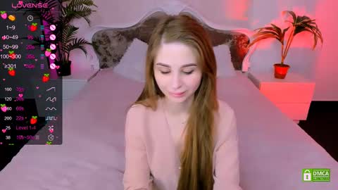 Snapshot of _mari_clark chatting on February 12, 2:56 am Eva online show from February 12, 2:56 am