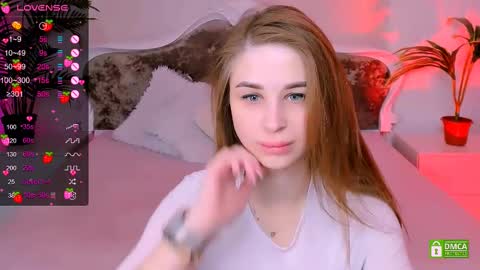 Snapshot of _mari_clark chatting on March 1, 1:43 am Eva online show from March 1, 1:43 am