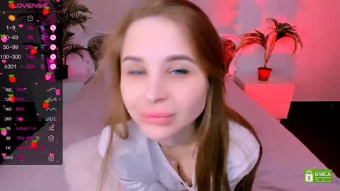 Snapshot of _mari_clark chatting on March 4, 4:06 am Eva online show from March 4, 4:06 am