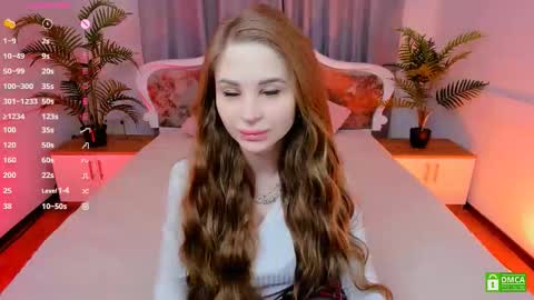 Snapshot of _mari_clark chatting on February 22, 9:57 pm Eva online show from February 22, 9:57 pm