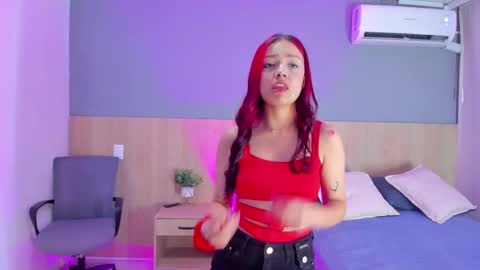 _martinagarcia online show from September 14, 7:35 pm