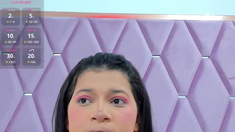 Nahayo  online show from November 8, 9:09 am