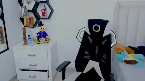 _matthew_santos_ online show from December 20, 1:22 pm