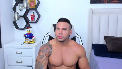 _matthew_santos_ online show from January 27, 10:06 am