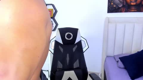 _matthew_santos_ online show from February 11, 3:22 am