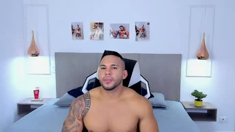 Snapshot of _matthew_santos_ chatting on May 10, 12:49 am _matthew_santos_ online show from May 10, 12:49 am
