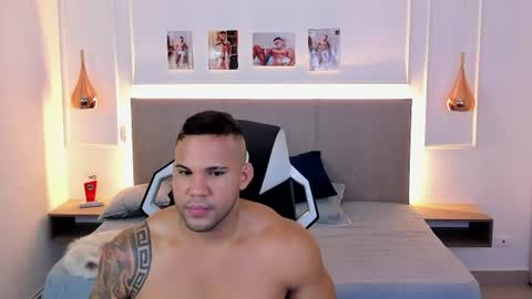 Snapshot of _matthew_santos_ chatting on June 17, 1:52 am _matthew_santos_ online show from June 17, 1:52 am