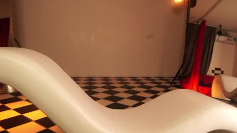 Snapshot of _meganmeow_ chatting on December 2, 1:03 am Saturday - start 2030-2130 GMT online show from December 2, 1:03 am