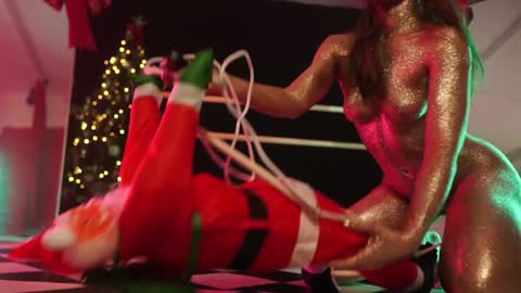 Snapshot of _meganmeow_ chatting on December 22, 4:28 am Saturday - start 2030-2130 GMT online show from December 22, 4:28 am