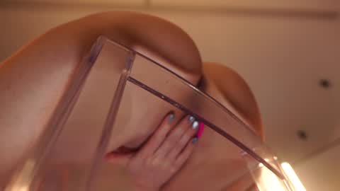 Snapshot of _meganmeow_ chatting on January 22, 4:13 am Saturday - start 2030-2130 GMT online show from January 22, 4:13 am