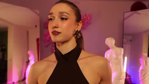 Snapshot of _meganmeow_ chatting on February 7, 9:58 pm Saturday - start 2030-2130 GMT online show from February 7, 9:58 pm