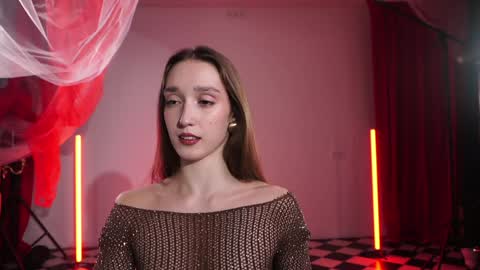 Snapshot of _meganmeow_ chatting on November 3, 8:21 pm Saturday - start 2030-2130 GMT online show from November 3, 8:21 pm