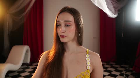 Snapshot of _meganmeow_ chatting on November 13, 7:57 pm Saturday - start 2030-2130 GMT online show from November 13, 7:57 pm