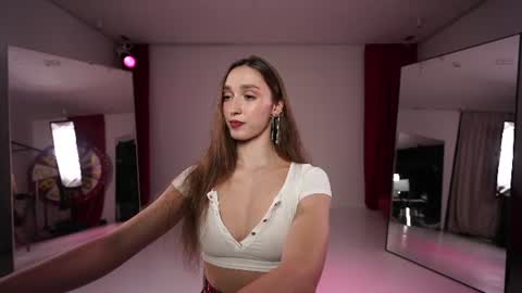 Snapshot of _meganmeow_ chatting on June 11, 7:23 pm Saturday - start 2030-2130 GMT online show from June 11, 7:23 pm