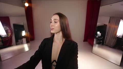 Snapshot of _meganmeow_ chatting on June 13, 8:18 pm Saturday - start 2030-2130 GMT online show from June 13, 8:18 pm
