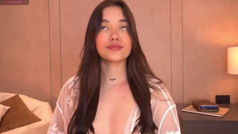 Snapshot of _meghan_gomez1_ chatting on December 14, 1:59 pm online show from December 14, 1:59 pm