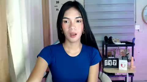Snapshot of _mellyxxx chatting on February 17, 2:57 pm Melly online show from February 17, 2:57 pm