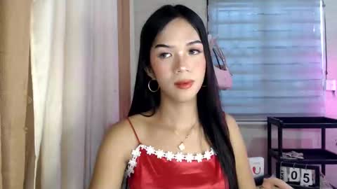 Snapshot of _mellyxxx chatting on May 5, 8:55 am Melly online show from May 5, 8:55 am
