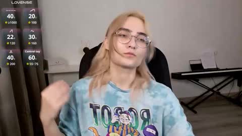 Snapshot of _meow_neko_ chatting on February 22, 10:41 pm _meow_neko_ online show from February 22, 10:41 pm