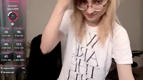 Snapshot of _meow_neko_ chatting on July 14, 11:54 pm _meow_neko_ online show from July 14, 11:54 pm