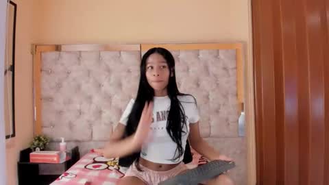 Snapshot of _mery67 chatting on March 27, 8:37 am _mery67 online show from March 27, 8:37 am