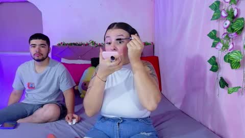  Mia y Mike  online show from September 29, 2:00 pm