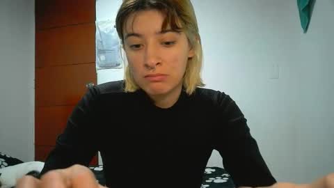 Mia-foster online show from May 5, 6:49 pm