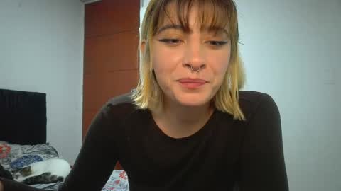 Mia-foster online show from May 11, 6:49 pm