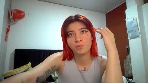 Mia-foster online show from June 8, 8:53 pm