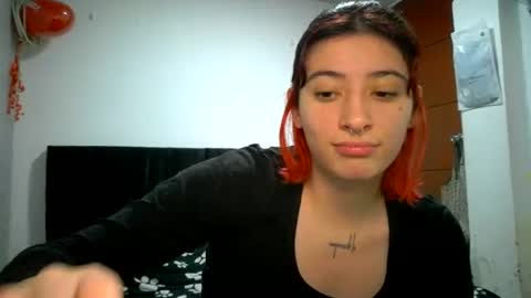 Mia-foster online show from June 16, 4:04 am