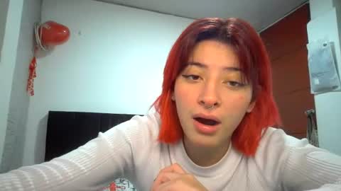Mia-foster online show from June 18, 3:29 am