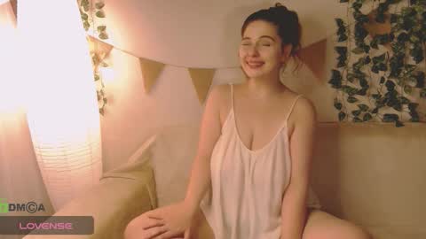 Mia online show from October 27, 1:42 am