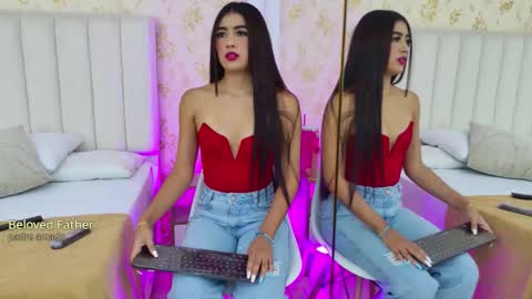 Mia Monroe online show from September 27, 7:41 pm