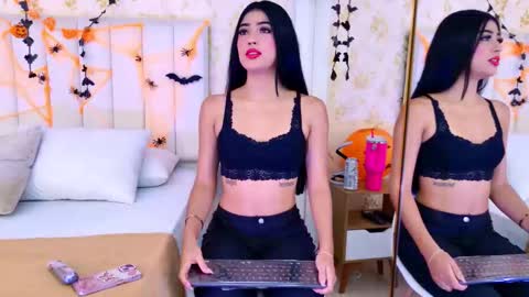 Mia Monroe online show from October 19, 7:47 pm