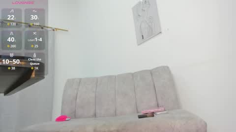 Snapshot of _miarose__ chatting on May 30, 11:40 am Miarose online show from May 30, 11:40 am